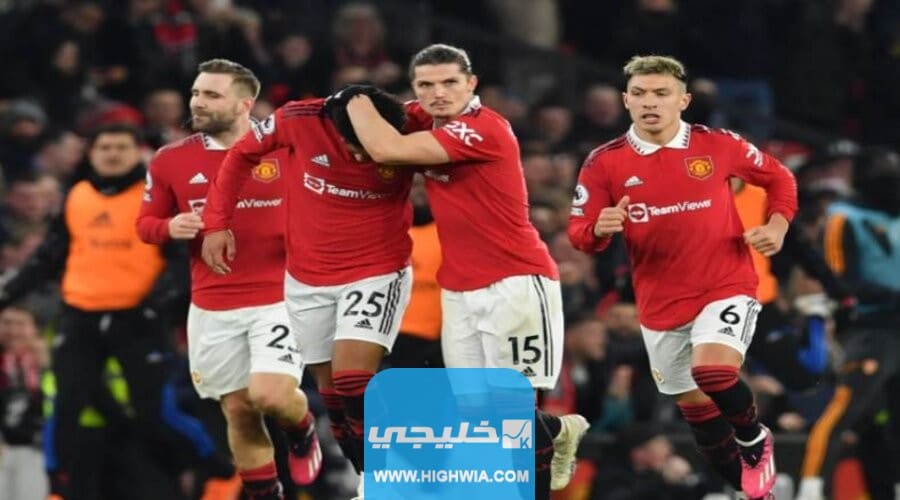 حكم مباراة برشلونة ومانشستر يونايتد اليوم في الدوري الأوربي