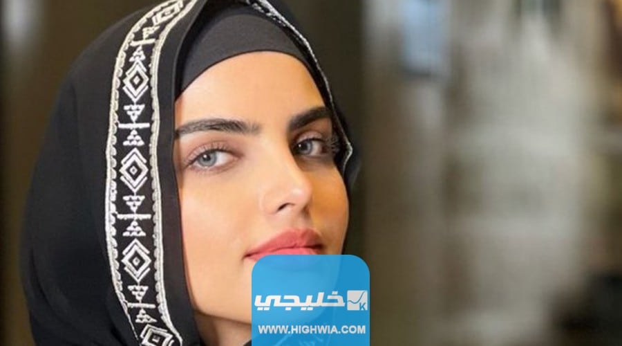 "من