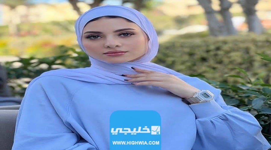 "من