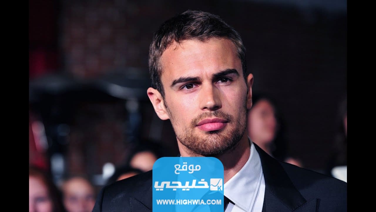 ثيو جيمس