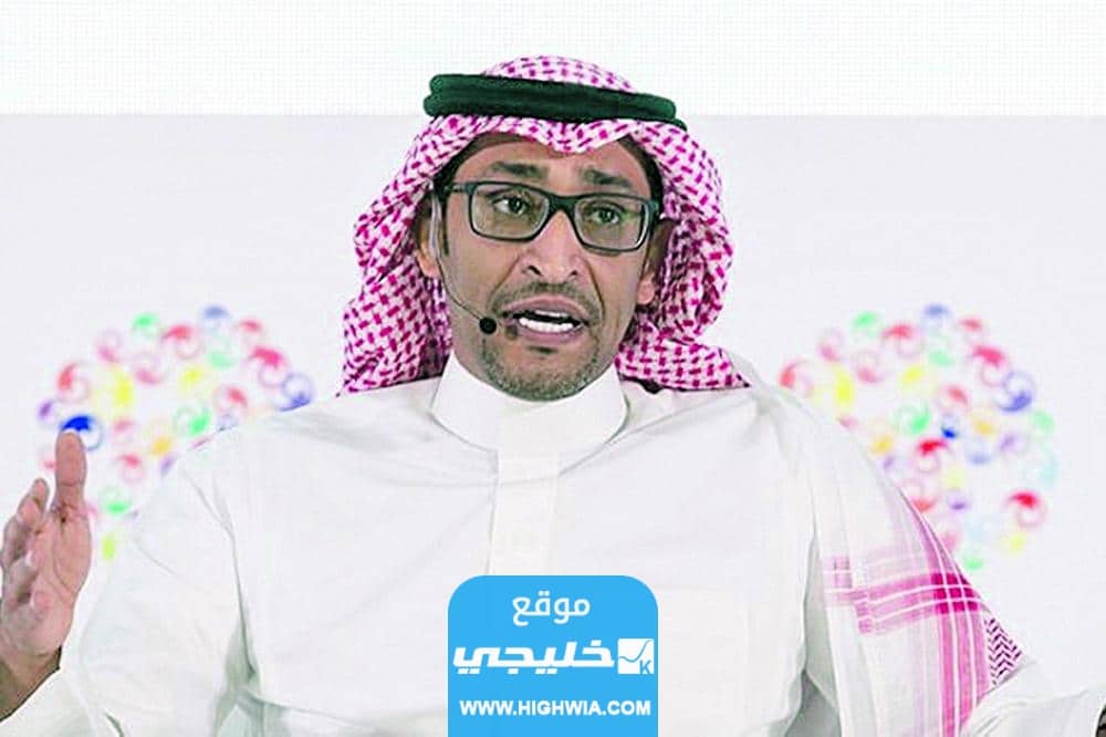 سبب ايقاف الاعلامي خالد مدخلي عن العمل