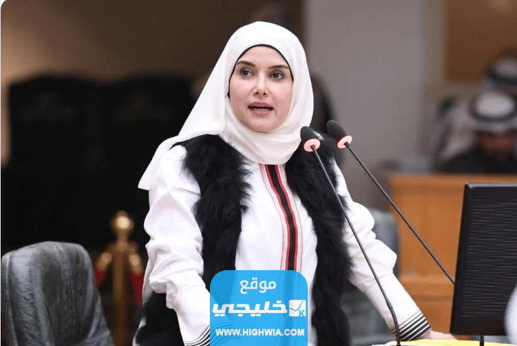 "من