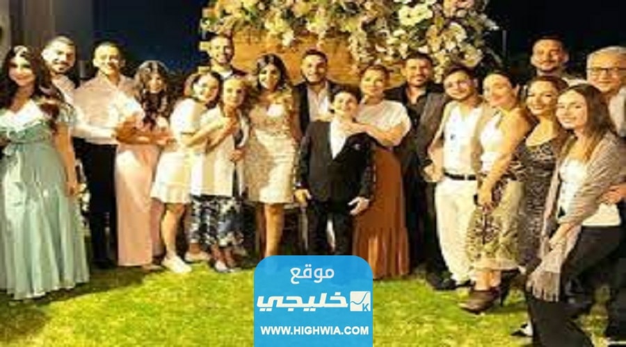 حفل الخطوبة على مواقع التواصل الاجتماعي