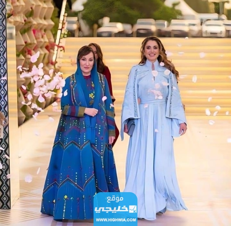 "من