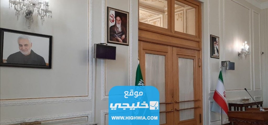 شاهد صورة قاسم سليماني التي سببت أزمة في مؤتمر فيصل بن فرحان وعبد اللهيان