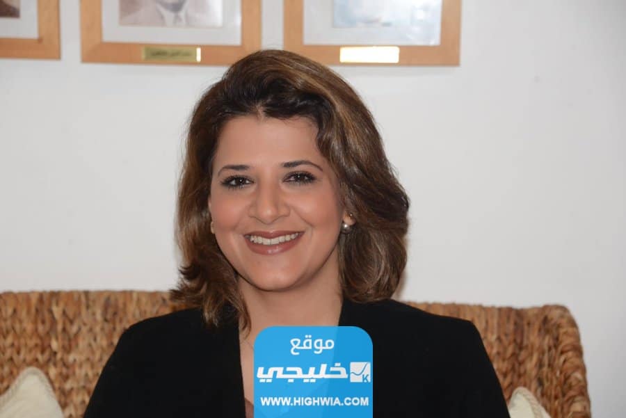 الكاتبة بثينة