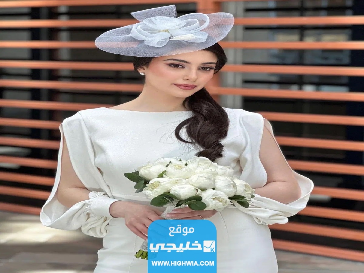 من هو مصمم فستان ماريتا الحلاني في حفل زفافها.. وكم سعره؟!