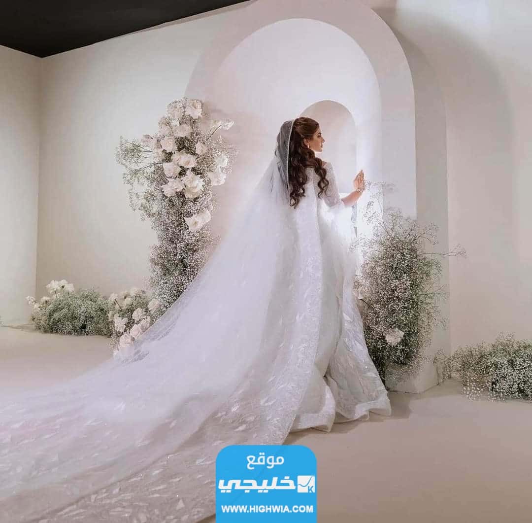 مصمم فستان الشيخة مهرة آل مكتوم