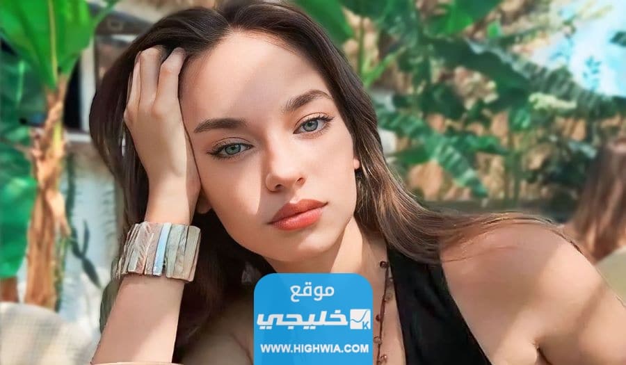 اسماء ابطال مسلسل من يقع بنفسه لا يبكي 2023 بالصور