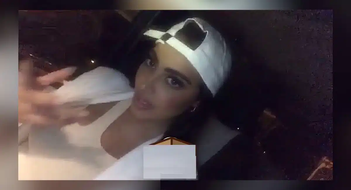 رابط فيديو فضيحة فاطمة المؤمن وصديقها المرزوق +18 كامل بدقة عالية