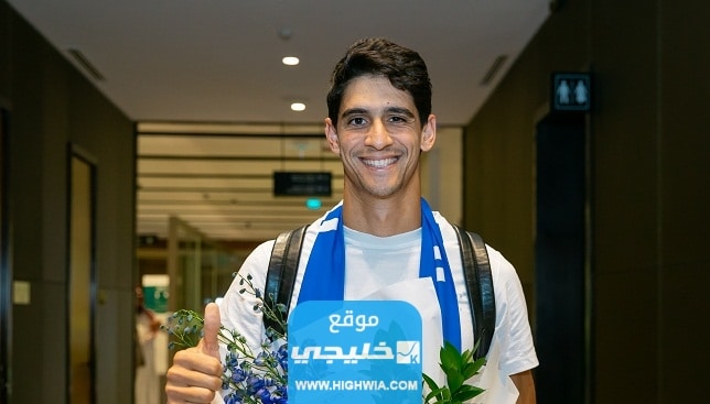 وصول ياسين بونو إلى الهلال السعودي