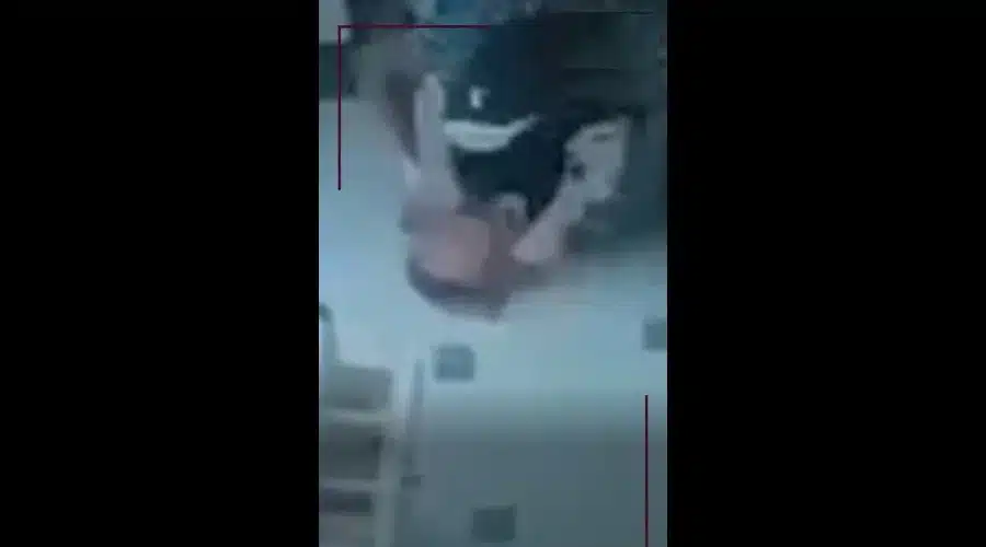 مشاهدة فضيحة عنتيل مدينة نصر الصيدلاني +18 كامل بدون حذف