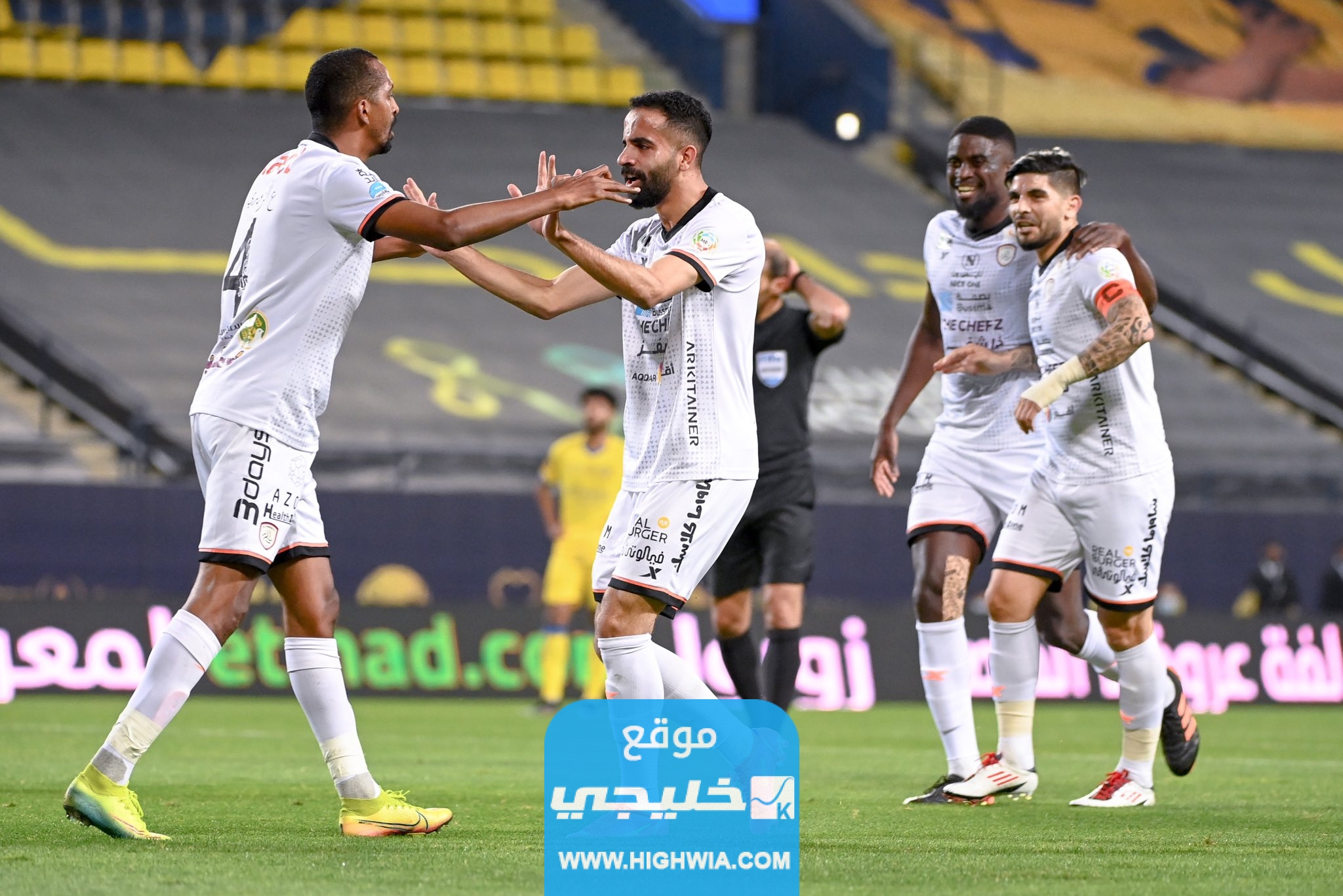 بث مباشر مباراة الشباب والحزم في دوري روشن