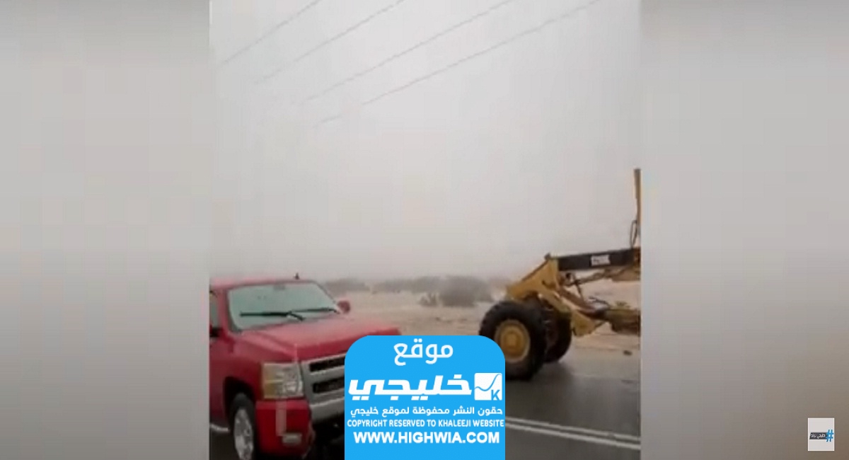 فيديو لحظة إنقاذ مواطن لعائلة محتجزة في سيول محافظة المخواة