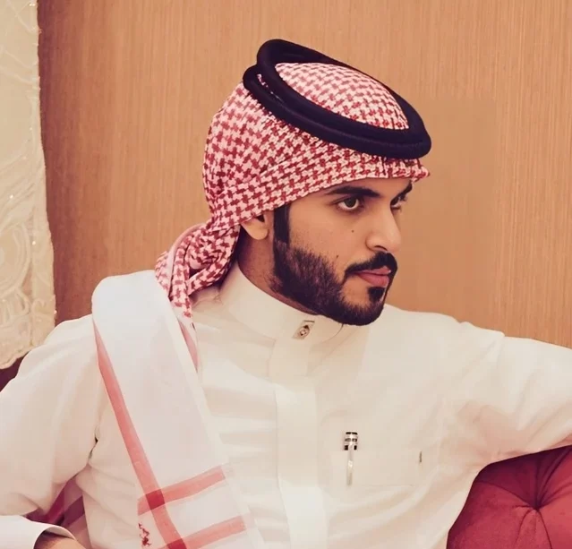 سبب اختفاء الشاعر غازي الذيابي عن السناب شات