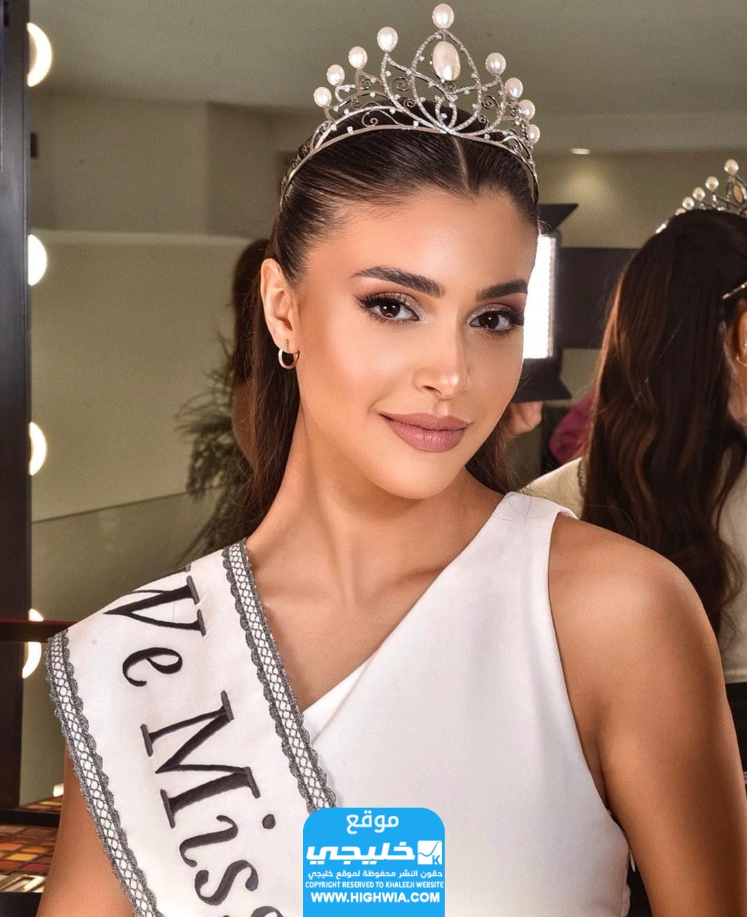 من هي ياسمينا زيتون ملكة جمال لبنان؟.. إليك أجمل الصور