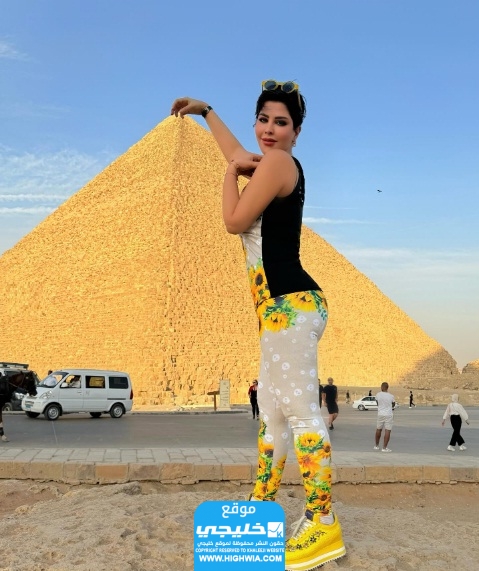 شمس الكويتية امام الاهرامات بالفيديو والصور