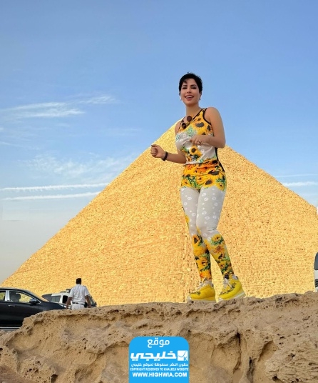 شمس الكويتية امام الاهرامات بالفيديو والصور