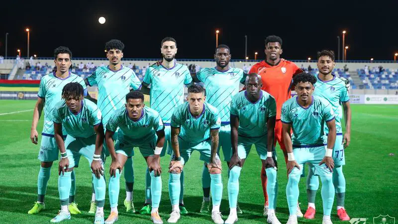 تشكيلة الرياض ضد الأهلي