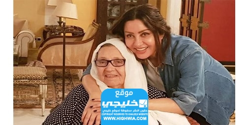 والدة المطربة لطيفة