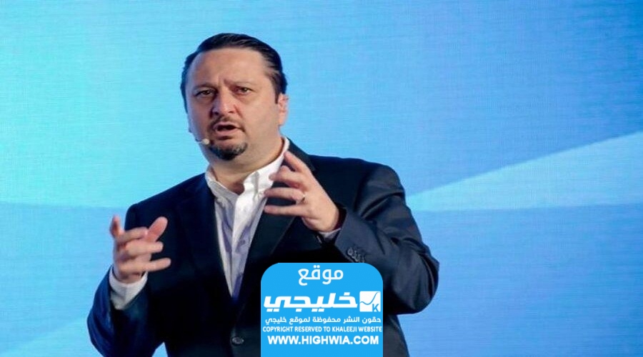 من هو نارت بوران