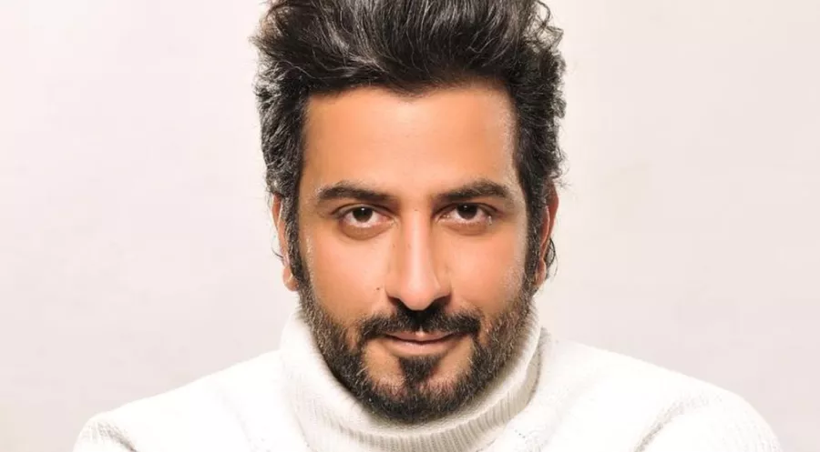 محمود بوشهري السيرة الذاتية