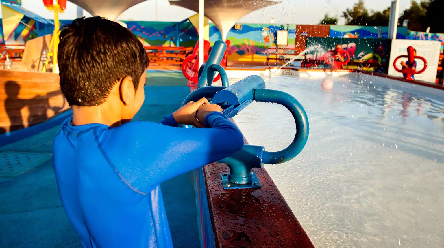 مواعيد عمل حديقة المرجان المائية ابوظبي